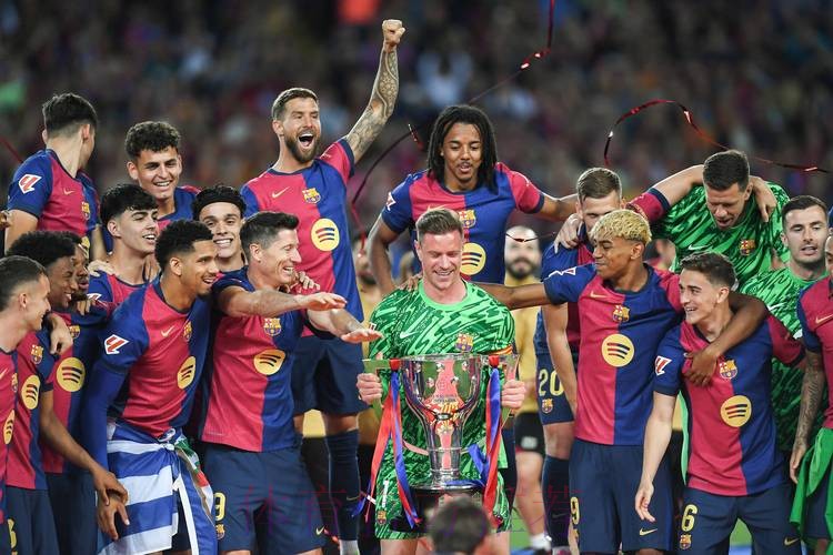 怒了!安帅对巴萨替补席庆祝不满 愤怒的回更衣室 怒了!安帅对巴萨替补席庆祝不满 愤怒的回更衣室